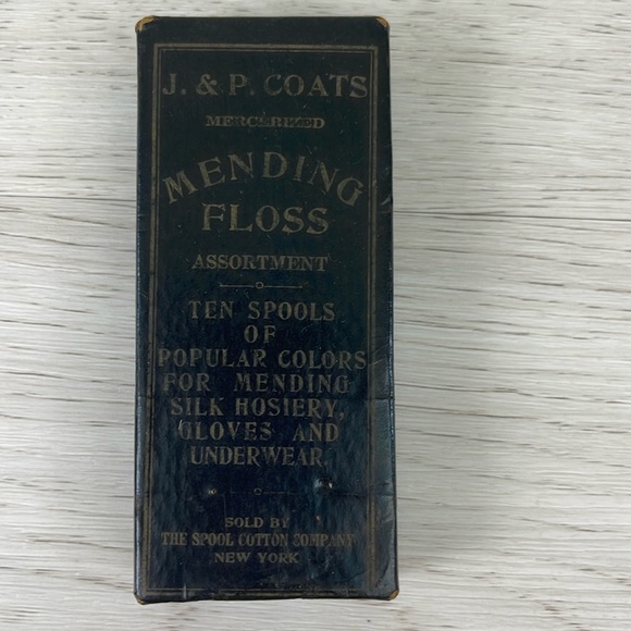 Antique J & P Coats Mending Floss Box of 8 Spools - Picture 1 of 9